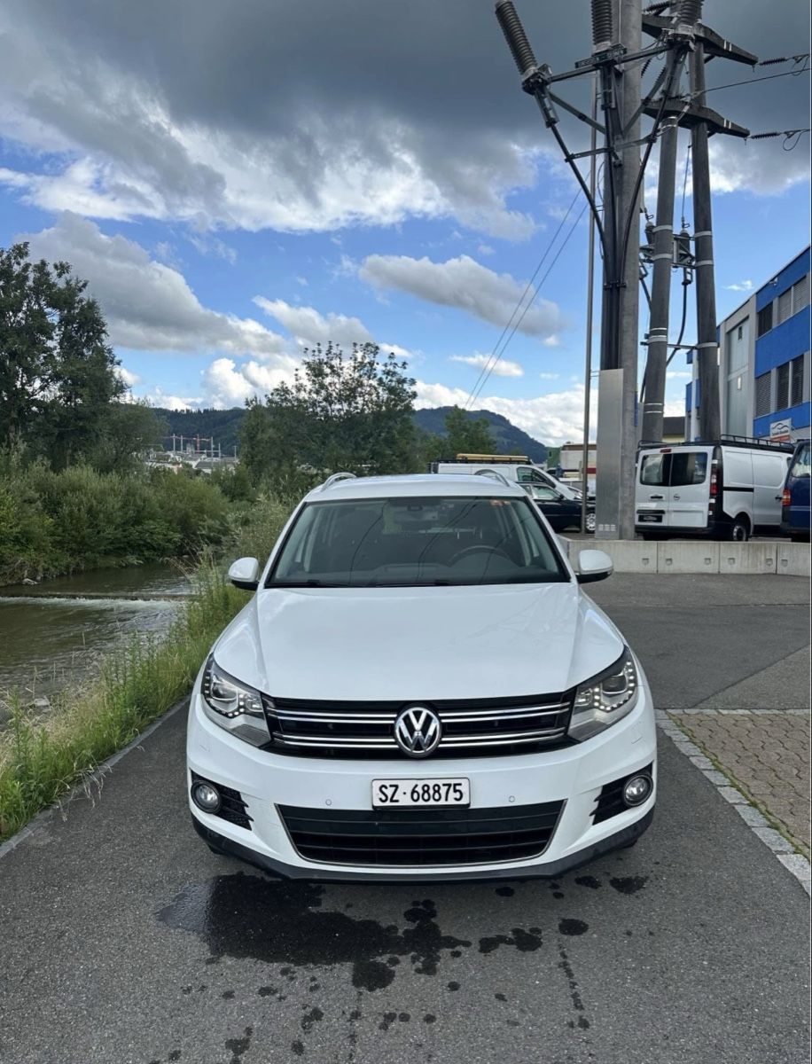 VW Autos: VW TIGUAN 2.0 DIESEL – D'occasion à Einsiedeln par King_10 1