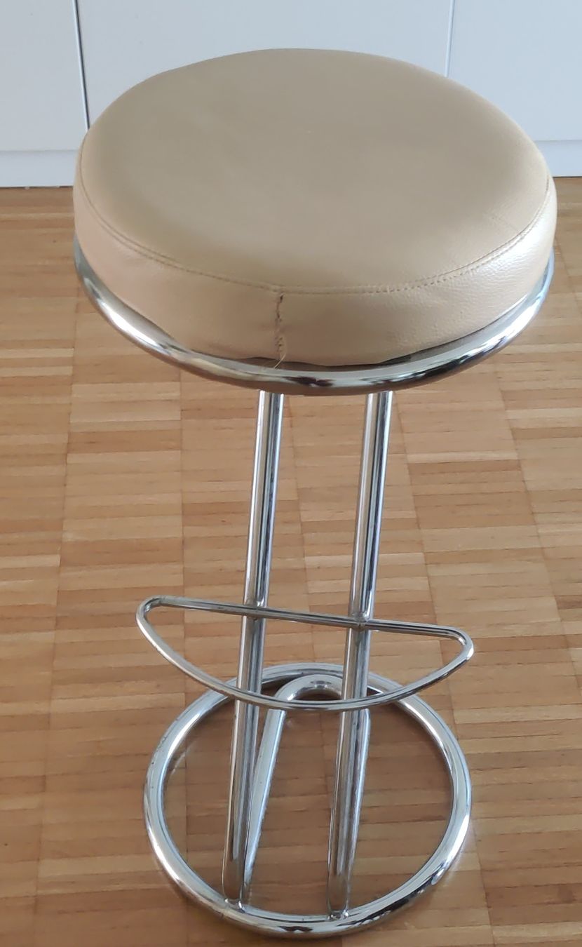 Hocker: Barhocker Leder Creme Chrom gebraucht – Gebraucht aus Sursee von mikers96