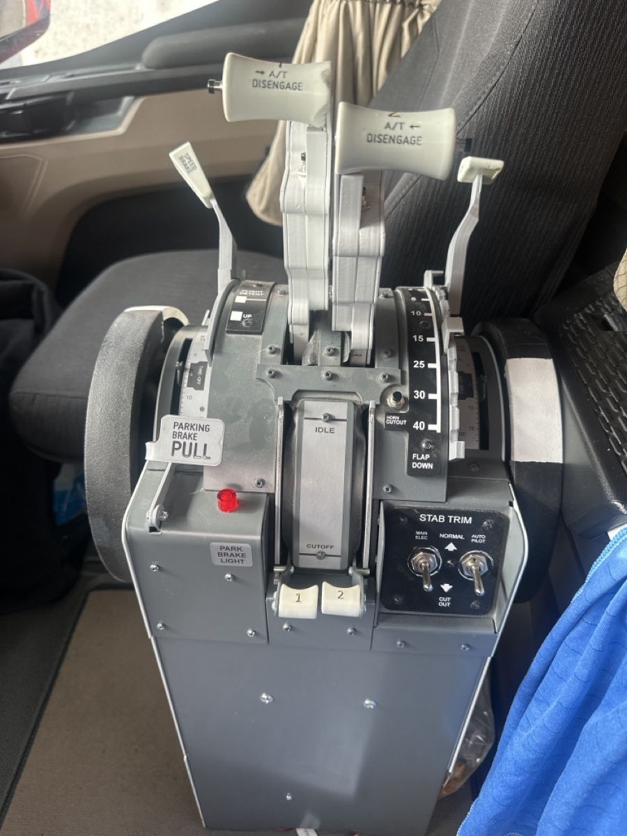 Controller: Boeing 737 Schubhebel – Usato da Schwanden GL venduto da maege405