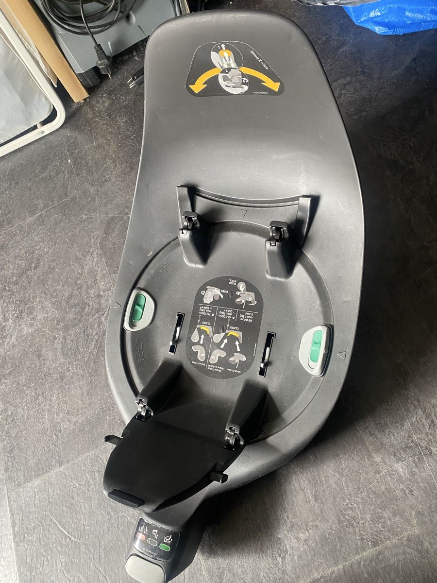 Cybex Auto-Kindersitze: Kinder-autositz Cybex Cloud Z i-size – Gebraucht aus Churwalden von Dovicovicka 6