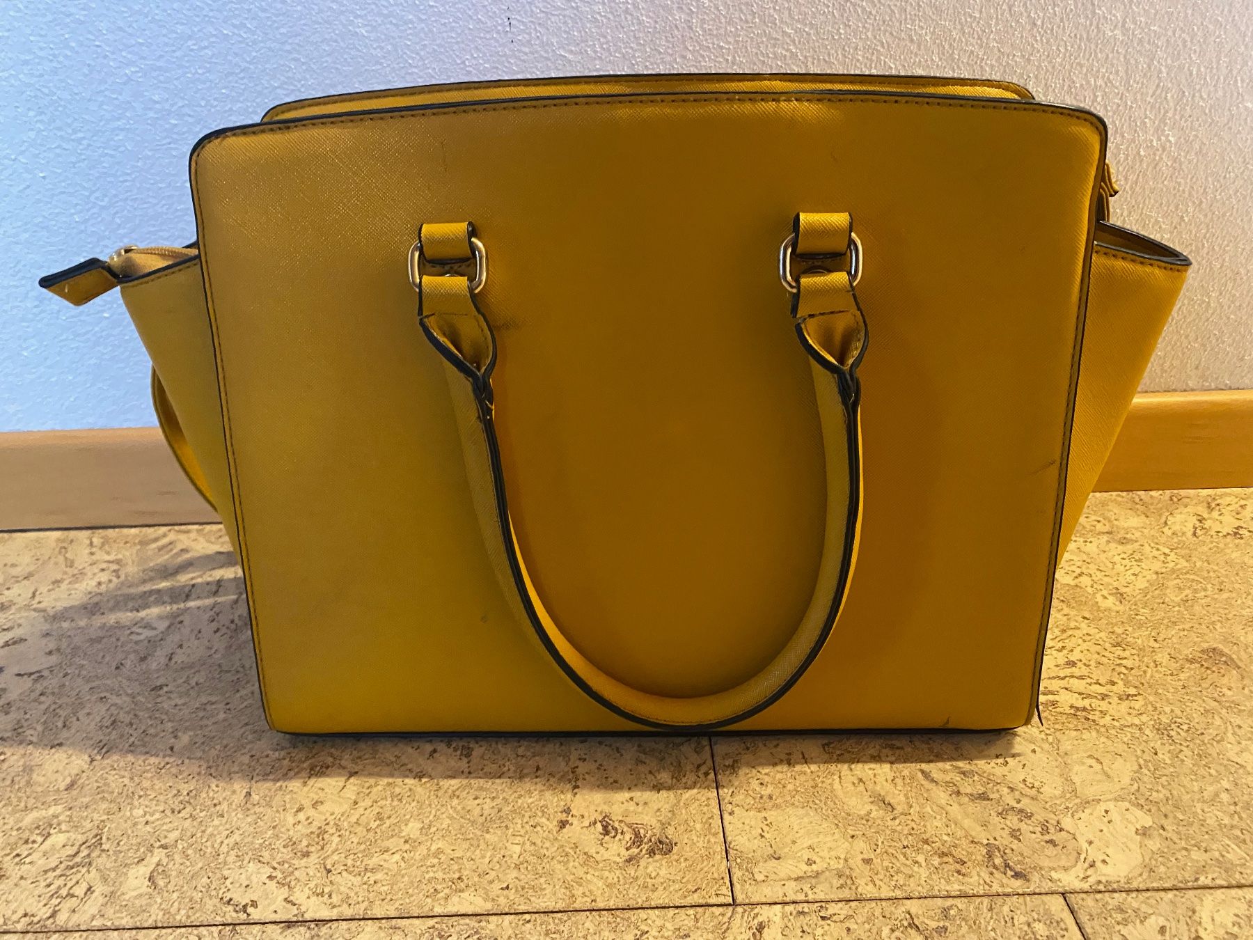 Taschen für Damen: Handtasche – Gebraucht aus Uttwil von Samu69 1