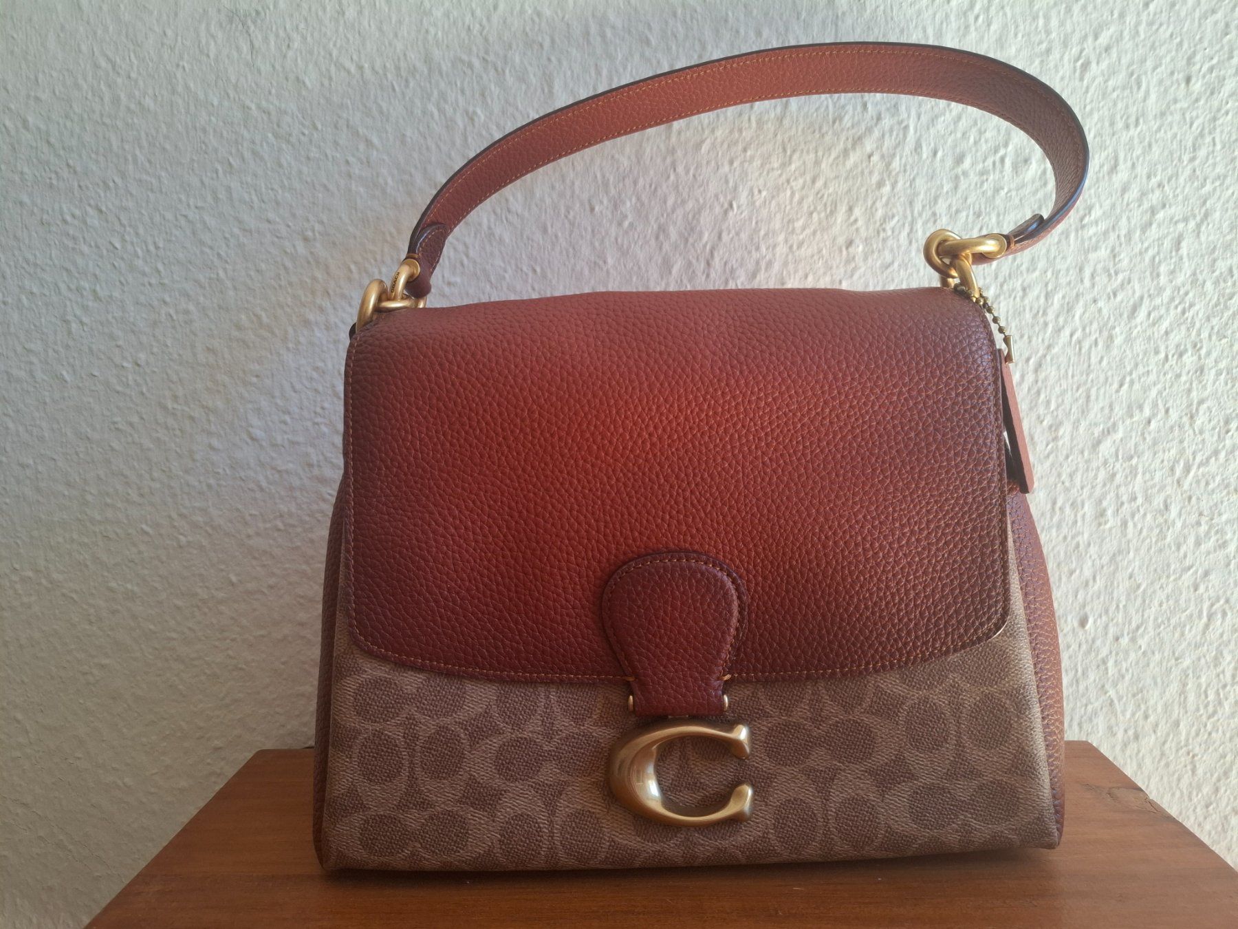 Coach Borse da donna: Coach May Shoulder Bag – Nuovo (secondo la descrizione) da Carouge GE venduto da Juli_03 3