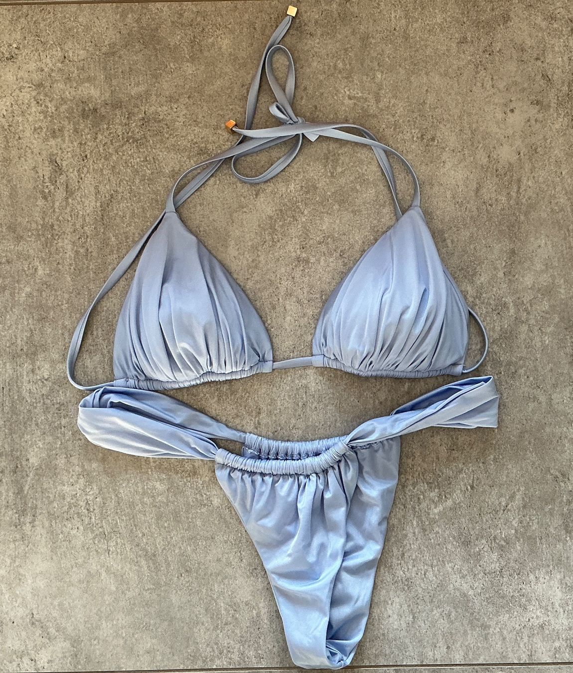 Calzedonia Costumi da bagno & Bikini: Calzedonia Shiny Satin Bikini – Nuovo (secondo la descrizione) da Delemont venduto da bgriffis27 3