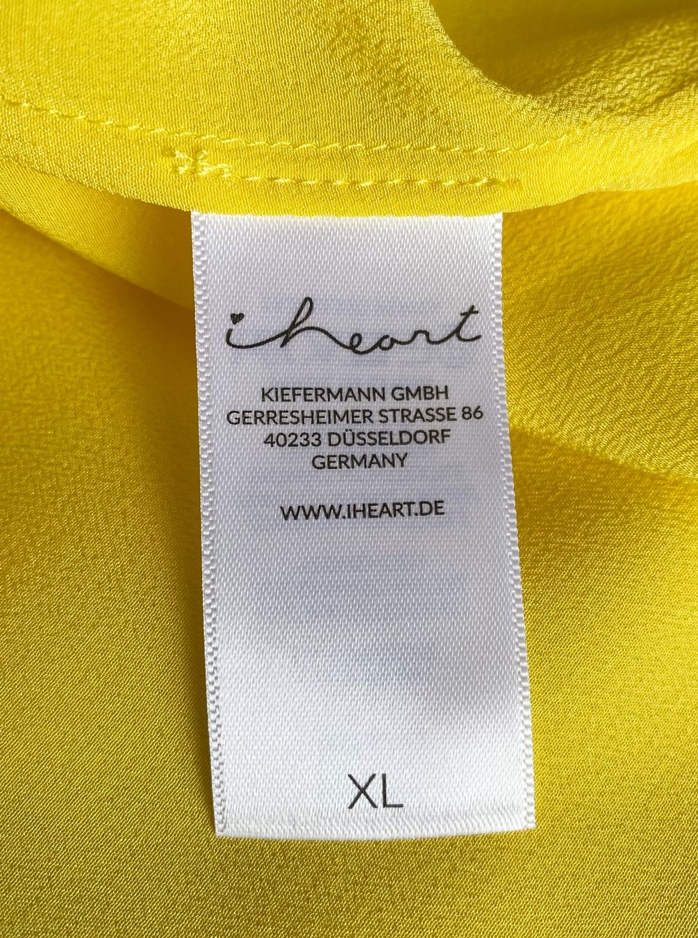 Camicette: iheart Bluse aus Seide Grösse XL – Usato da Oberwil BL venduto da Leni-Mischi 4