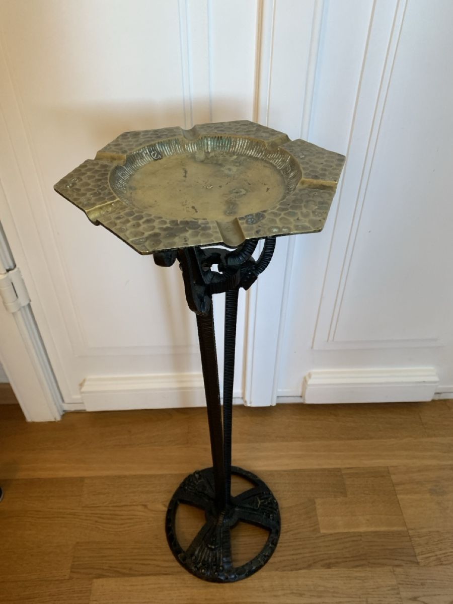 Aschenbecher: Cendrier Art Nouveau – Gebraucht aus Veytaux von Latourelle