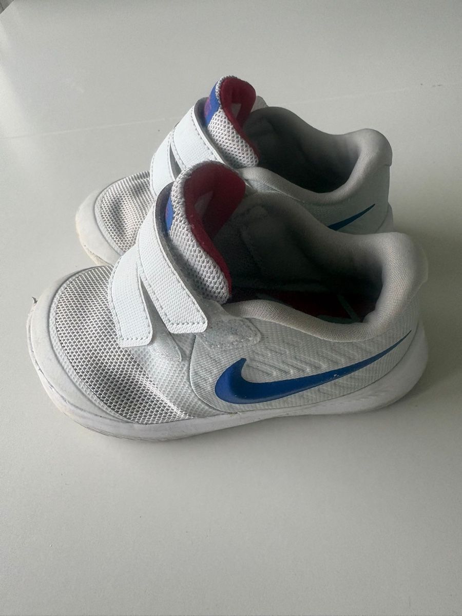 Nike Scarpe per ragazzi: Chaussures Nike Star Runner, taille 22 – Usato da Versoix venduto da Pti-pois