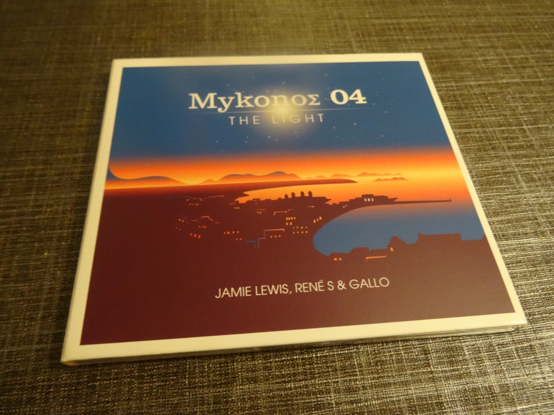 CD: mykonoe 04 - The Light CD – Usato da Olten venduto da Disc-Ausverkauf