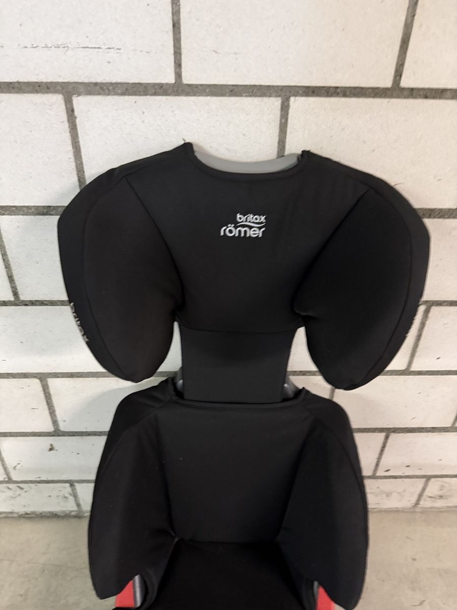 Britax Römer Sièges auto: Kindersitz  – D'occasion à Richterswil par bruno2014 2