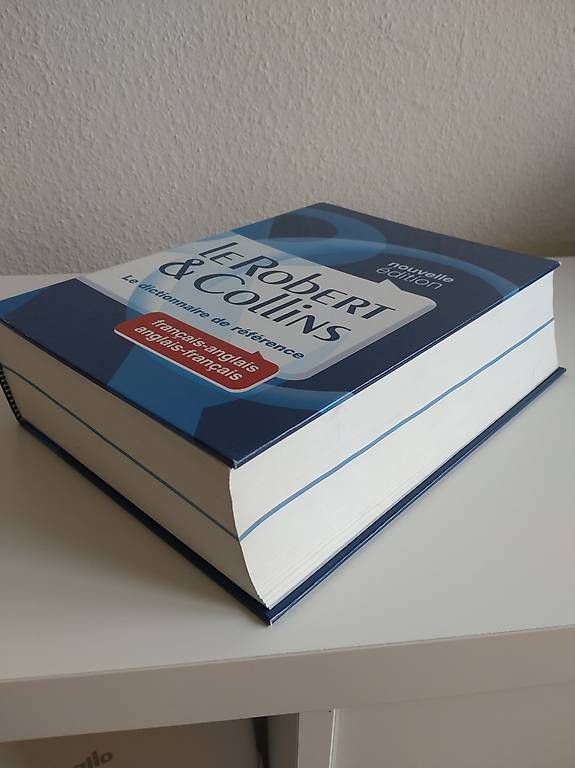 Livres: Le Robert & Collins – D'occasion à La Tour-de-Peilz par Mottainai
