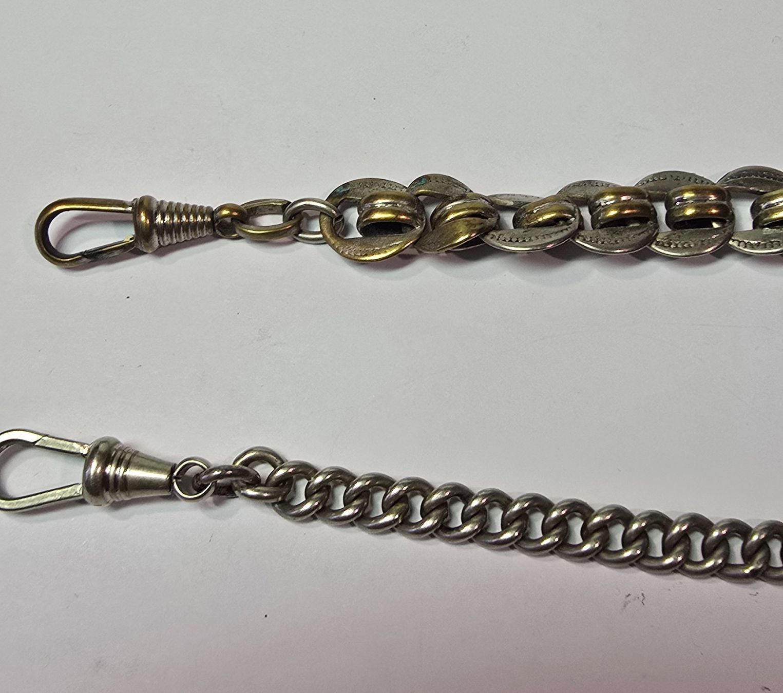 Autres accessoires pour montres: 2 Taschenuhrketten – D'occasion à Ennetbürgen par 50shafali53 1