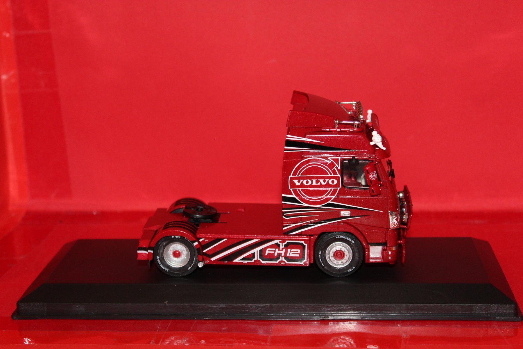 Modellbausätze & Standmodelle: 1/43 Volvo FH12 - HACHETTE – Gebraucht aus Riva San Vitale von eneuzzo 3