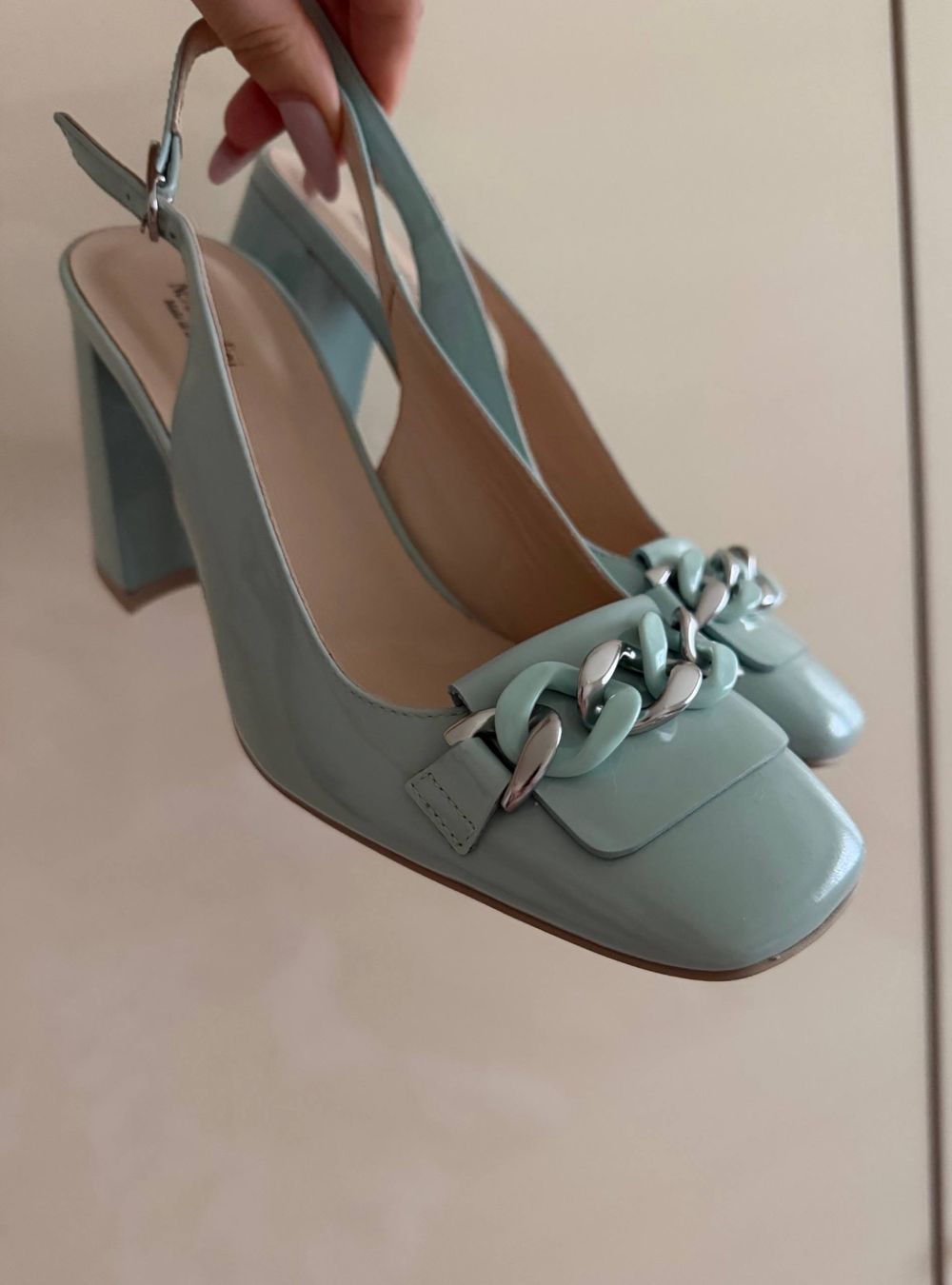 Scarpe da donna: Chaussures – Usato da Delémont venduto da tyt_6hqs 2