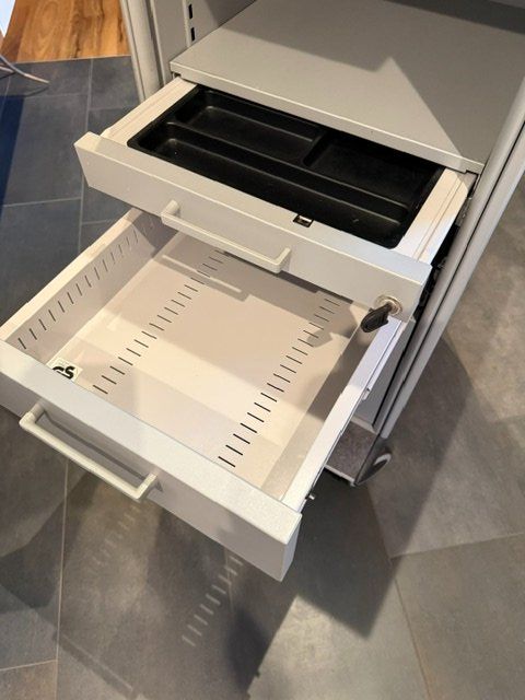 Lista Korpus: Lista Tembea Korpus / Büro-Caddy / Rollcontainer – Gebraucht aus Berg TG von Chnoepfli7 4