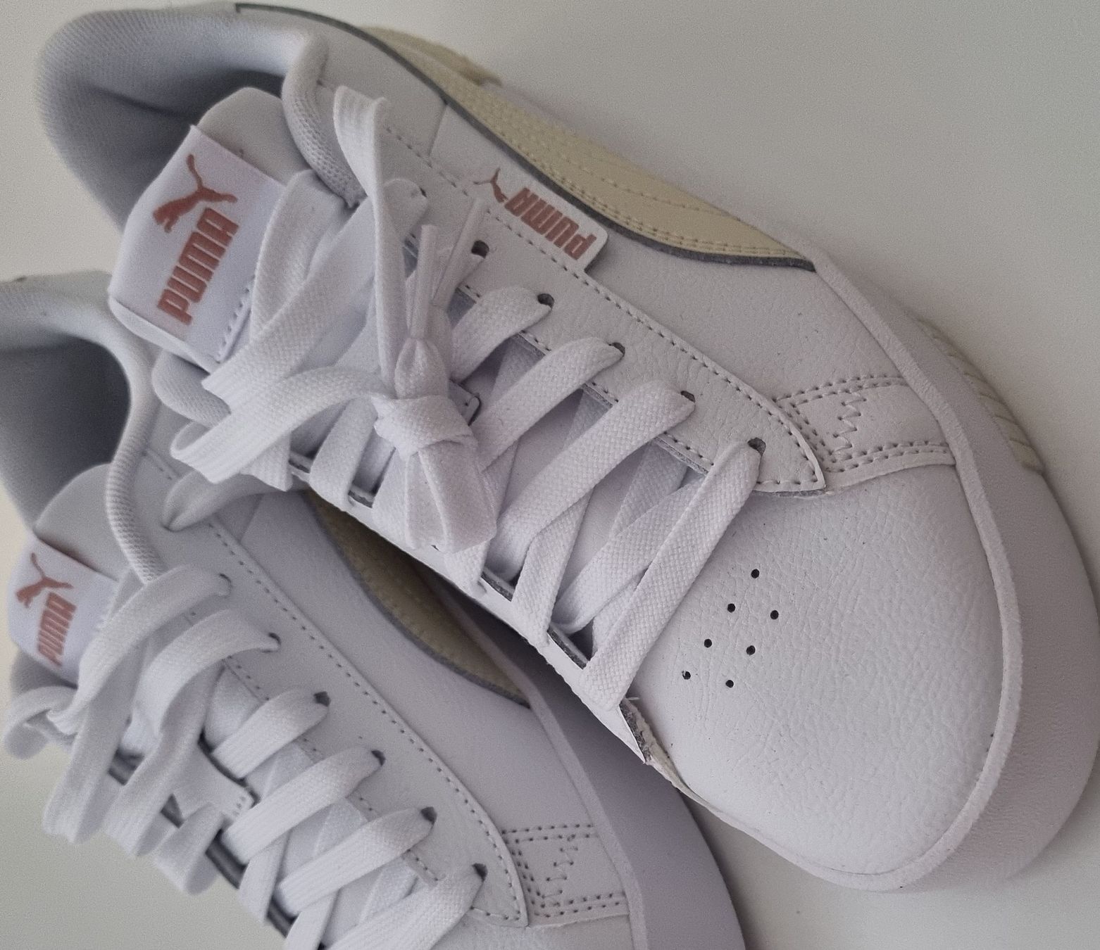 Puma Damenschuhe: Puma Damen Sneaker weiss Grösse 39 – Neu und originalverpackt aus Mollis von mon_my8v