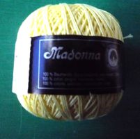 1 Knäuel Madonna Garn / gelb