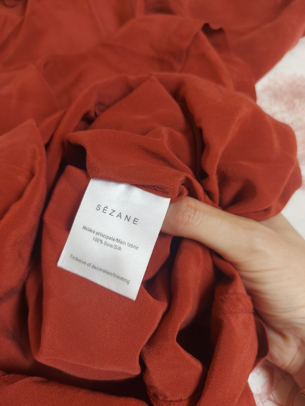 Sezane Kleider: Robe 100% soie Sezane - Taille S/M – Gebraucht aus Lausanne von Super-cerise 4