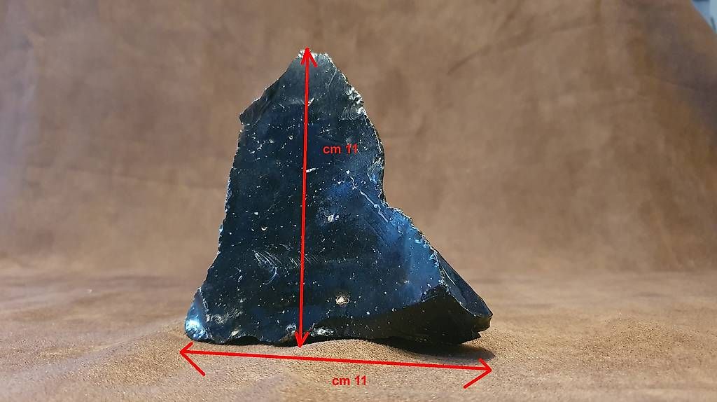 Minerali & Pietre curative: Ossidiana nera lucida – Usato da Morbio Inferiore venduto da han_smp6 4