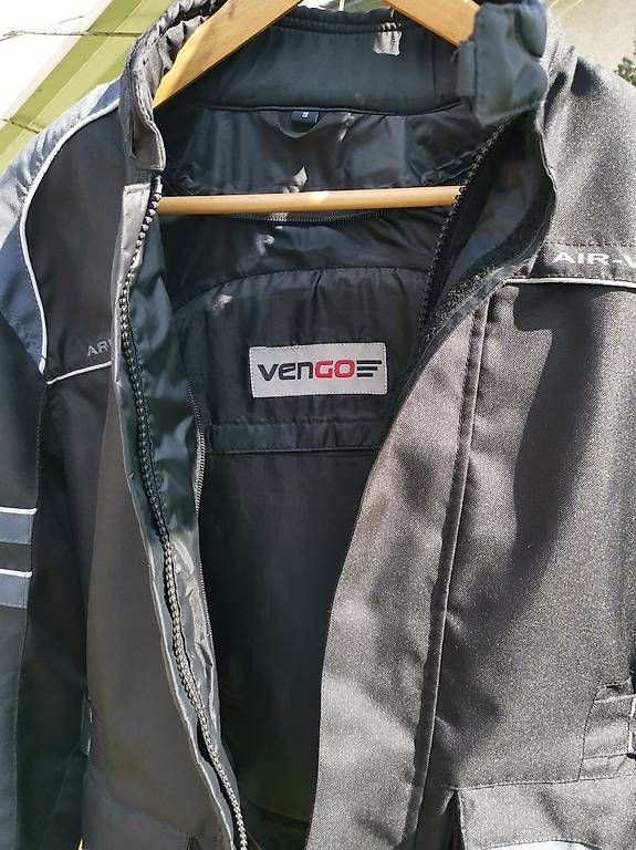 Giacche: Neuwertige Motorrad Jacke S – Usato da Leuzigen venduto da Loop_t 2