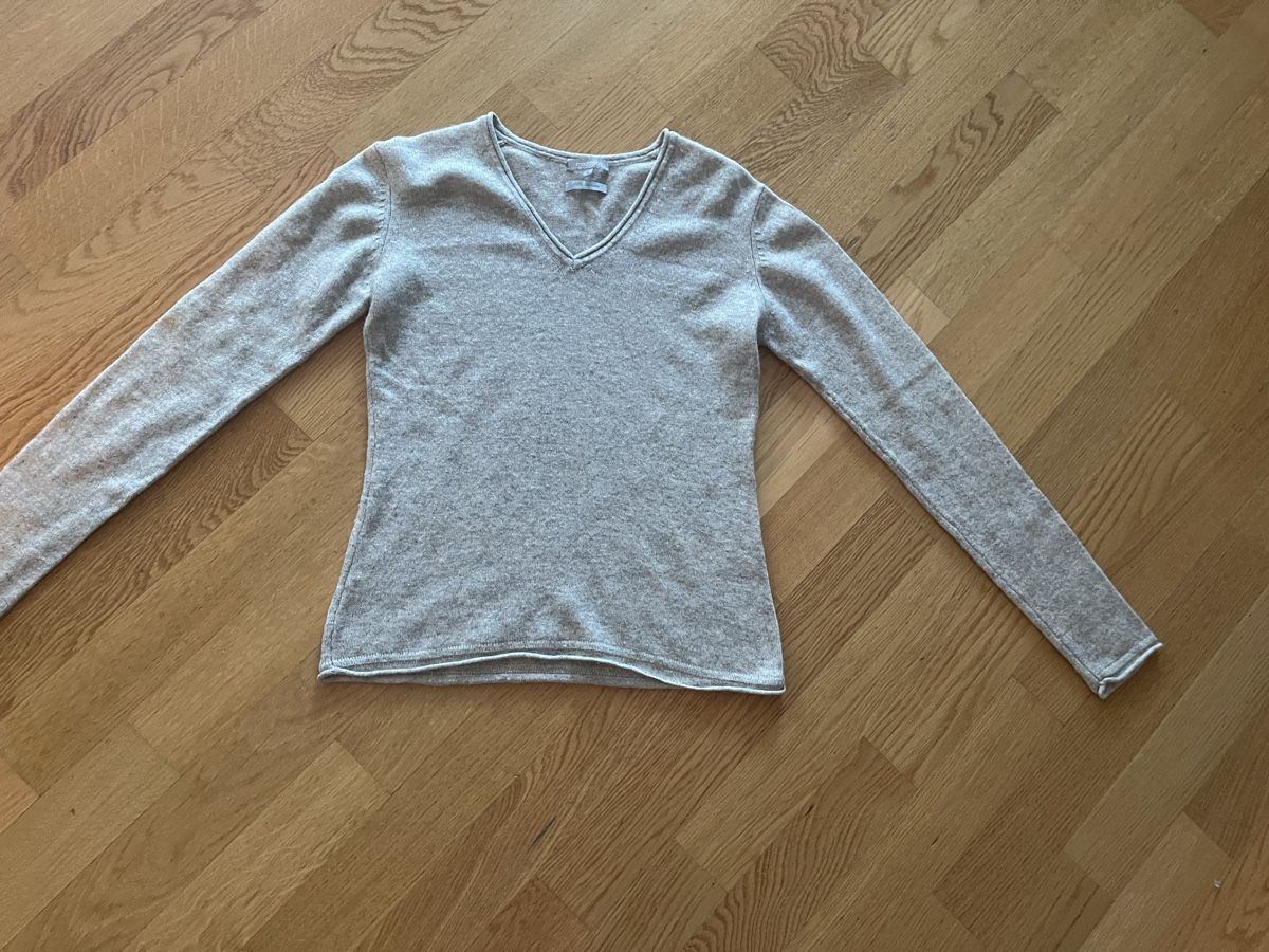 Pullover & Sweatshirts: Pullover aus 100% Kaschmir – Gebraucht aus Rüschlikon von Lajniii