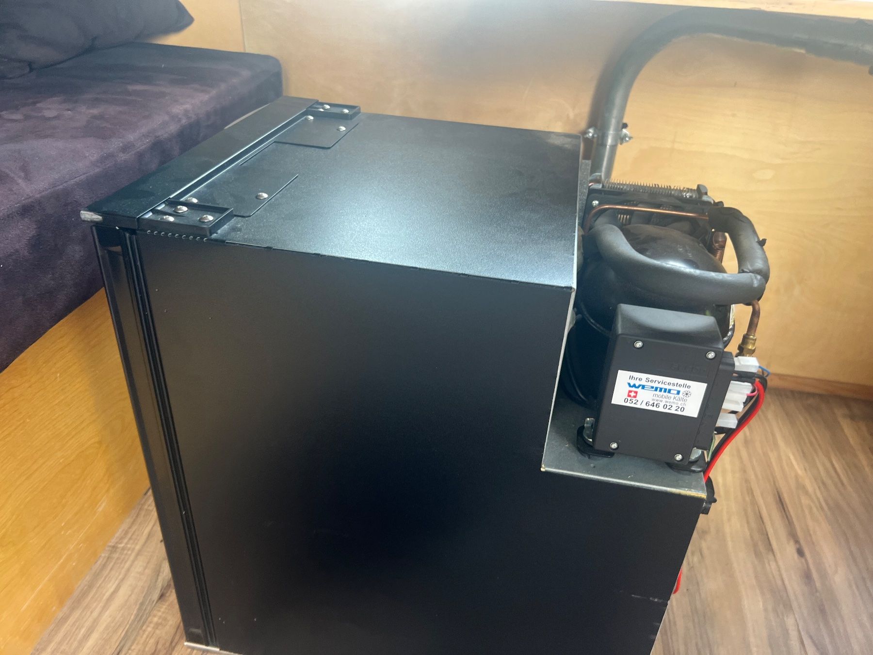 Réfrigérateurs et refroidissement: Camping Wemo Kopressor-Kühlschrank 12 v – D'occasion à Kriegstetten par Segelboot3 2