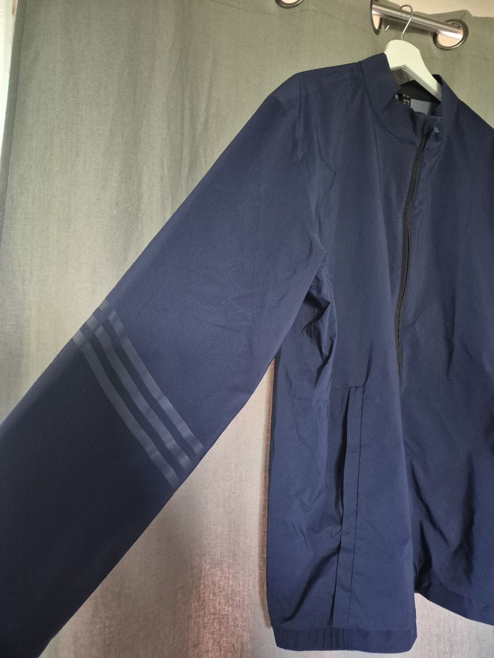Adidas Jacken: Adidas Jacket Navy Blue Size XL – Neu (gemäss Beschreibung) aus Kilchberg ZH von emi_6vtg 3