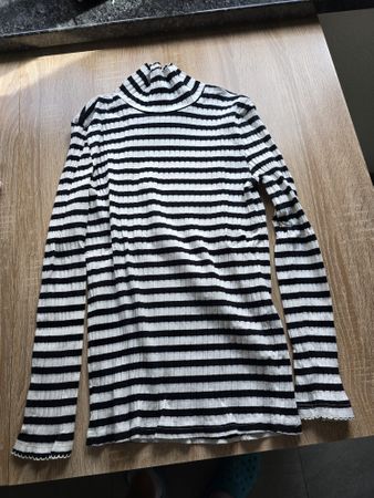 Gestreiftes Rollkragenshirt, Gr. 152, neuwertig