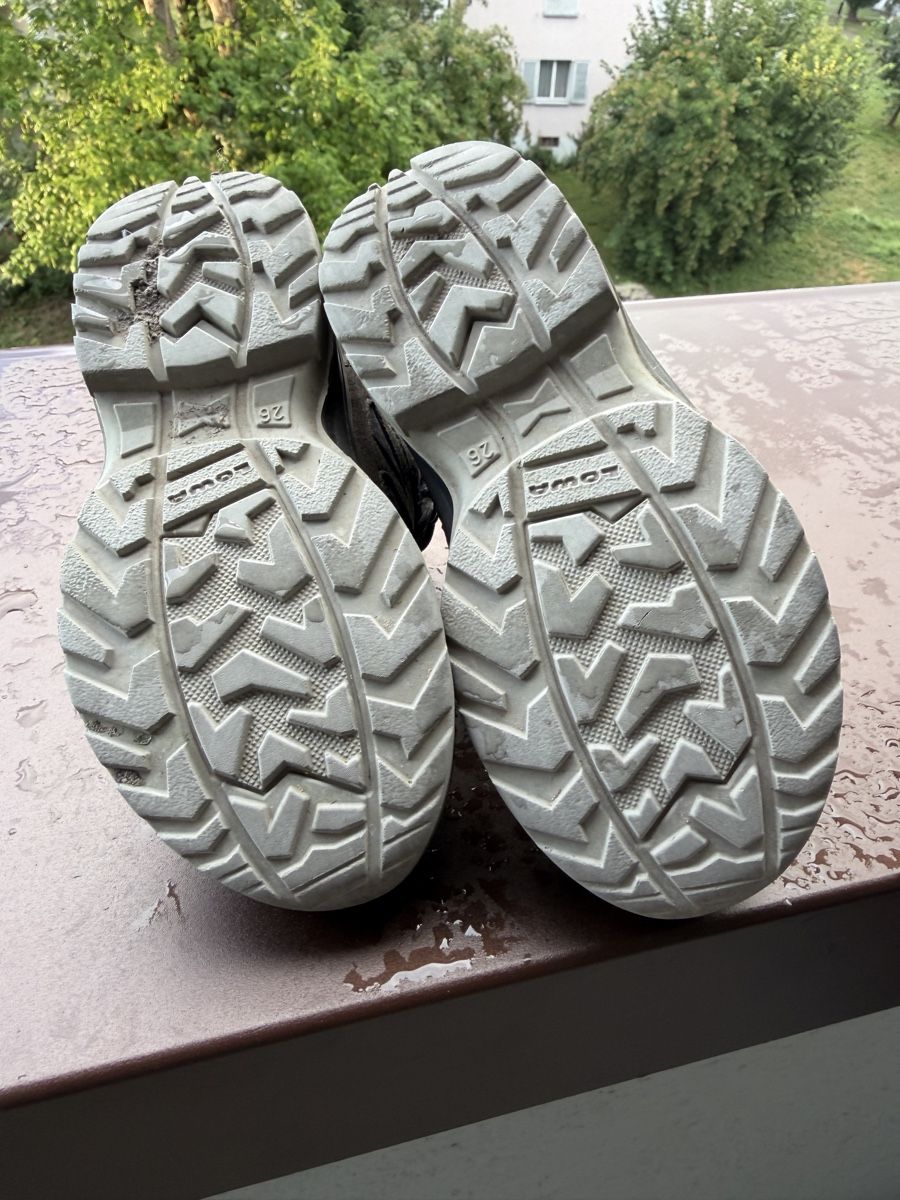 Lowa Herrenschuhe: Lowa Kinderwanderschuhe – Gebraucht aus Zürich von leticia06 2