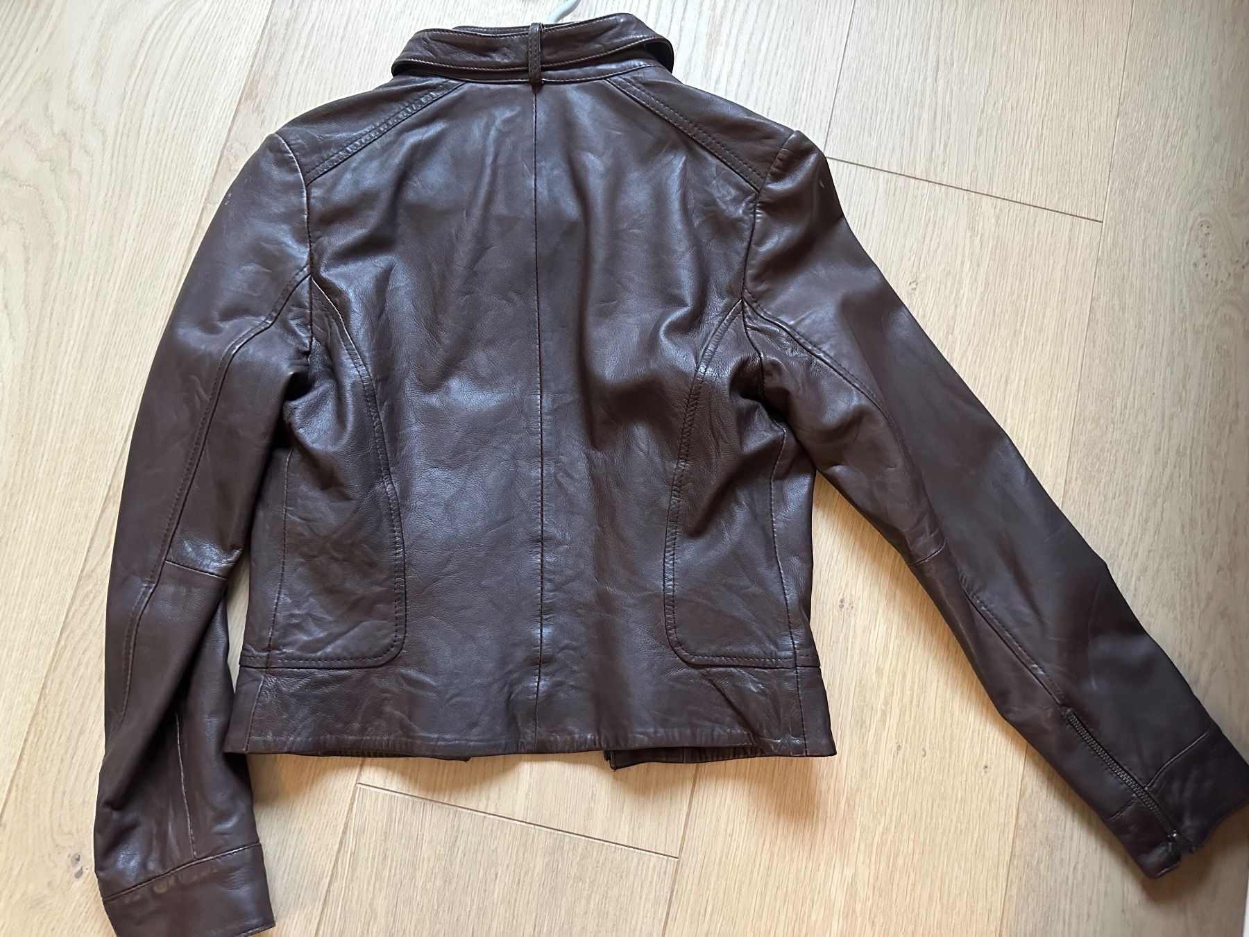 Giacche: Veste en cuir brune – Usato da Muraz (Collombey) venduto da dor_hp2w 2