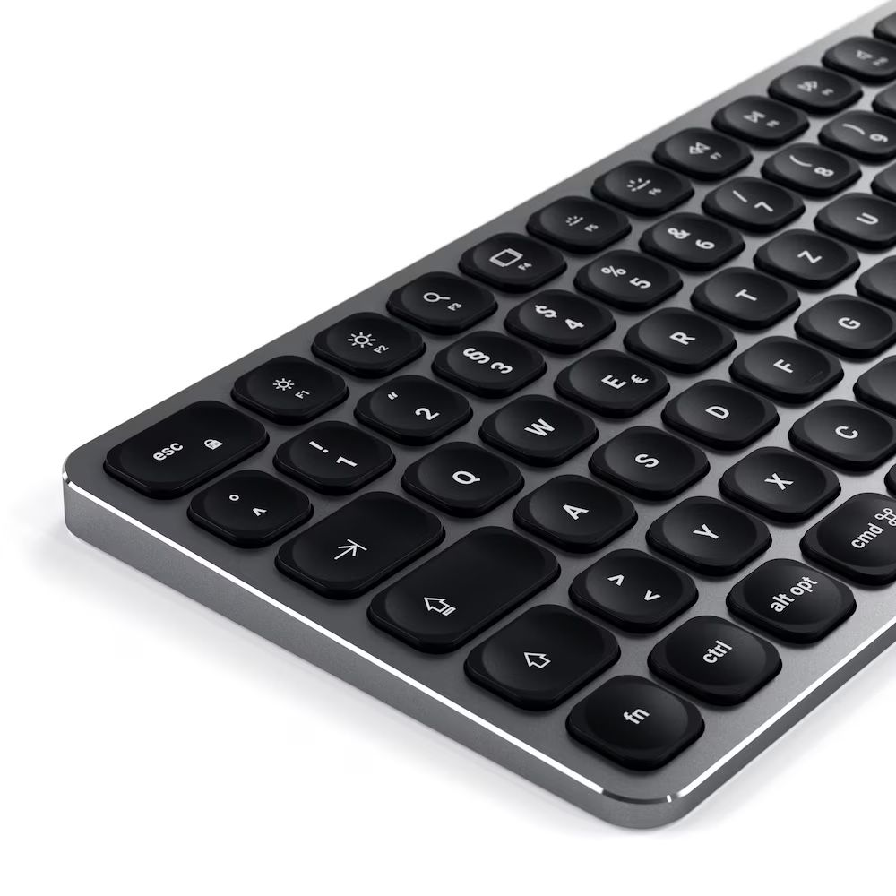 Satechi Claviers: Satechi Bluetooth Tastatur Mac, Schweizer Layout – Neuf avec emballage d'origine à Bazenheid par Fabian911 1