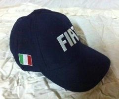FIAT Cap Mütze dunkelblau, bestickt mit Logo und Tricolore