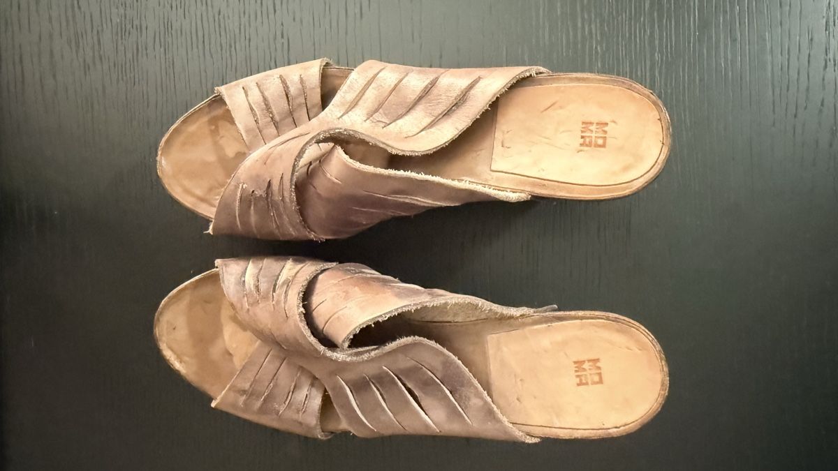 Moma Damenschuhe: Moma Clog-Sandalen  – Gebraucht aus Küsnacht von cri_ngg5 2