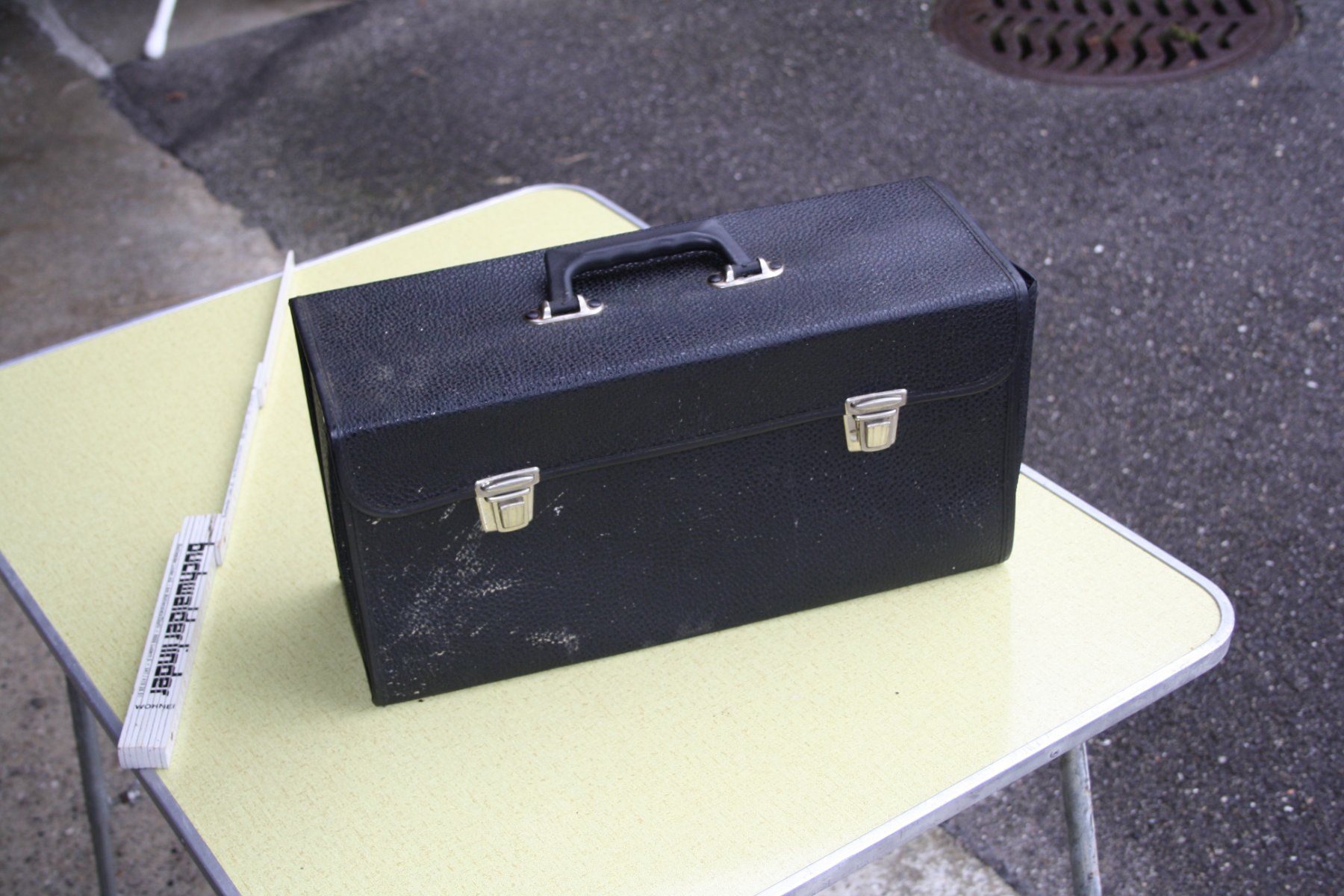 Reisekoffer: VINTAGE WERKZEUGKOFFER SERVICEKOFFER – Gebraucht aus Wauwil von Pneuedy 1