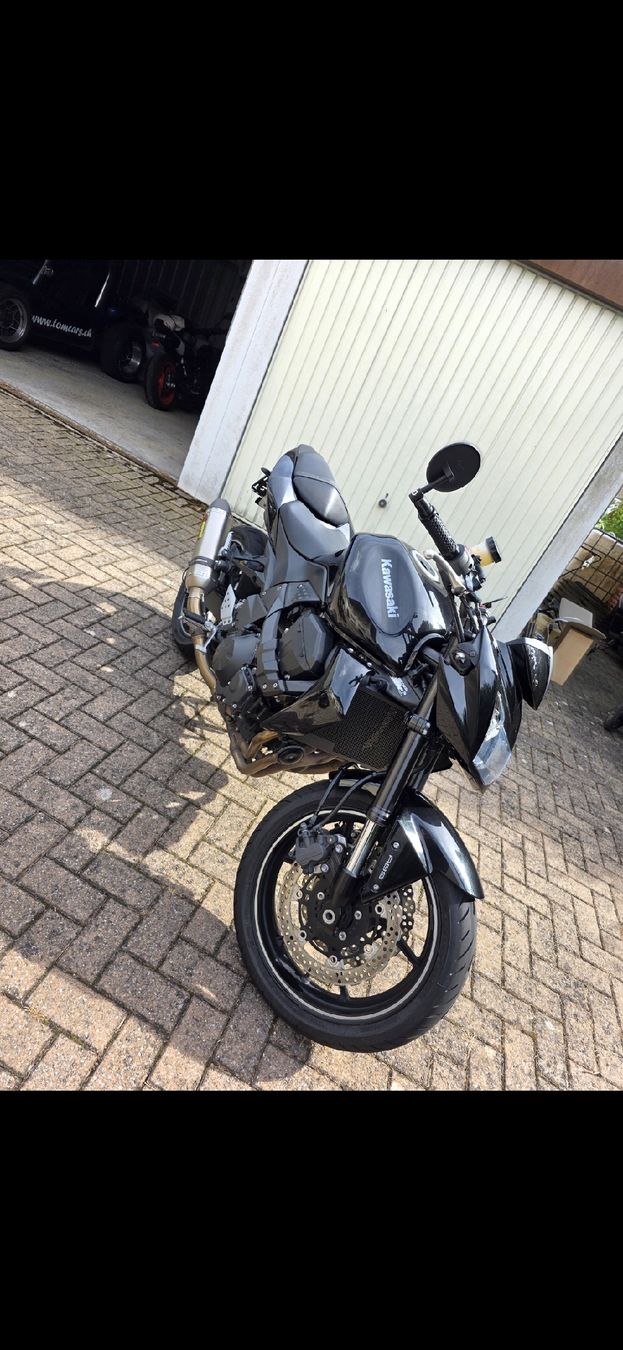 Kawasaki Strada: Kawasaki Z750  – Usato da Brügg BE venduto da m.zedi 4