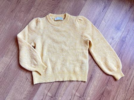 Butter Yellow Pullover