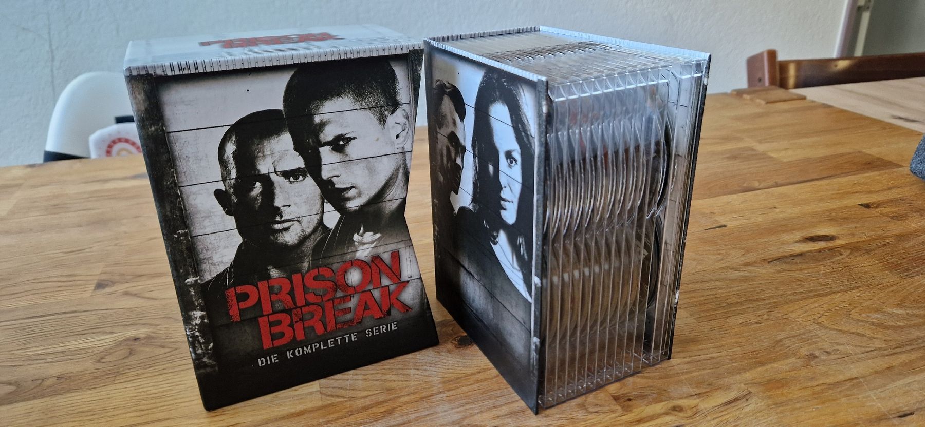 Alle DVDs: Prison Break Die Komplette Serie DVD Box Set – Gebraucht aus Spiez von MaNa_MiNi