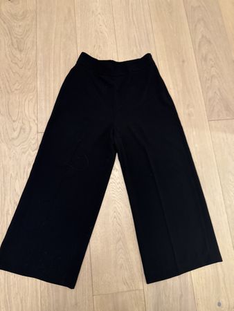 Zara Stoffhose Gr. L schwarz