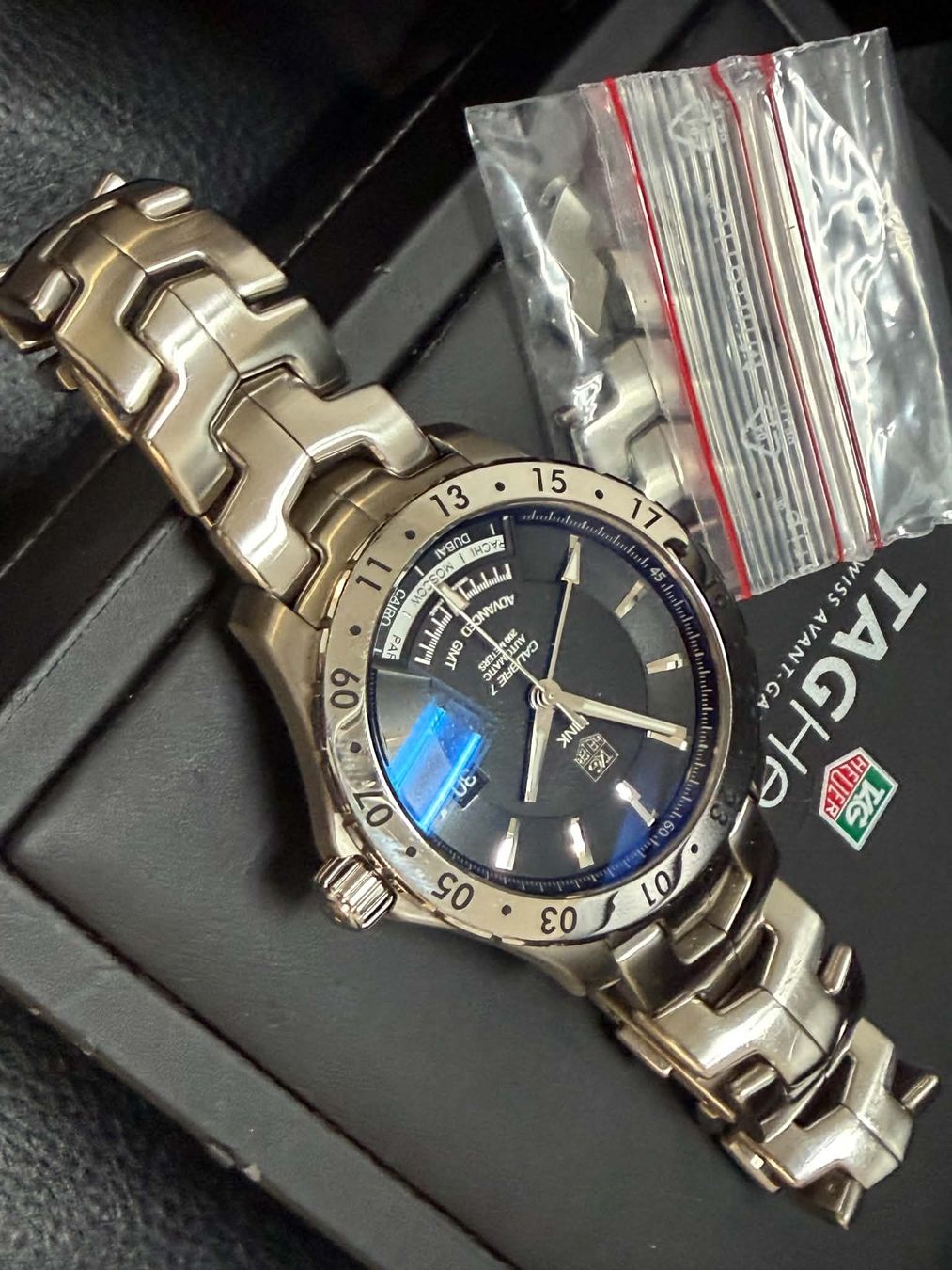 Tag Heuer Montres: Tag Heuer Link Advanced GMT Caliber 7 – D'occasion à Biel par sml_2vfx 1