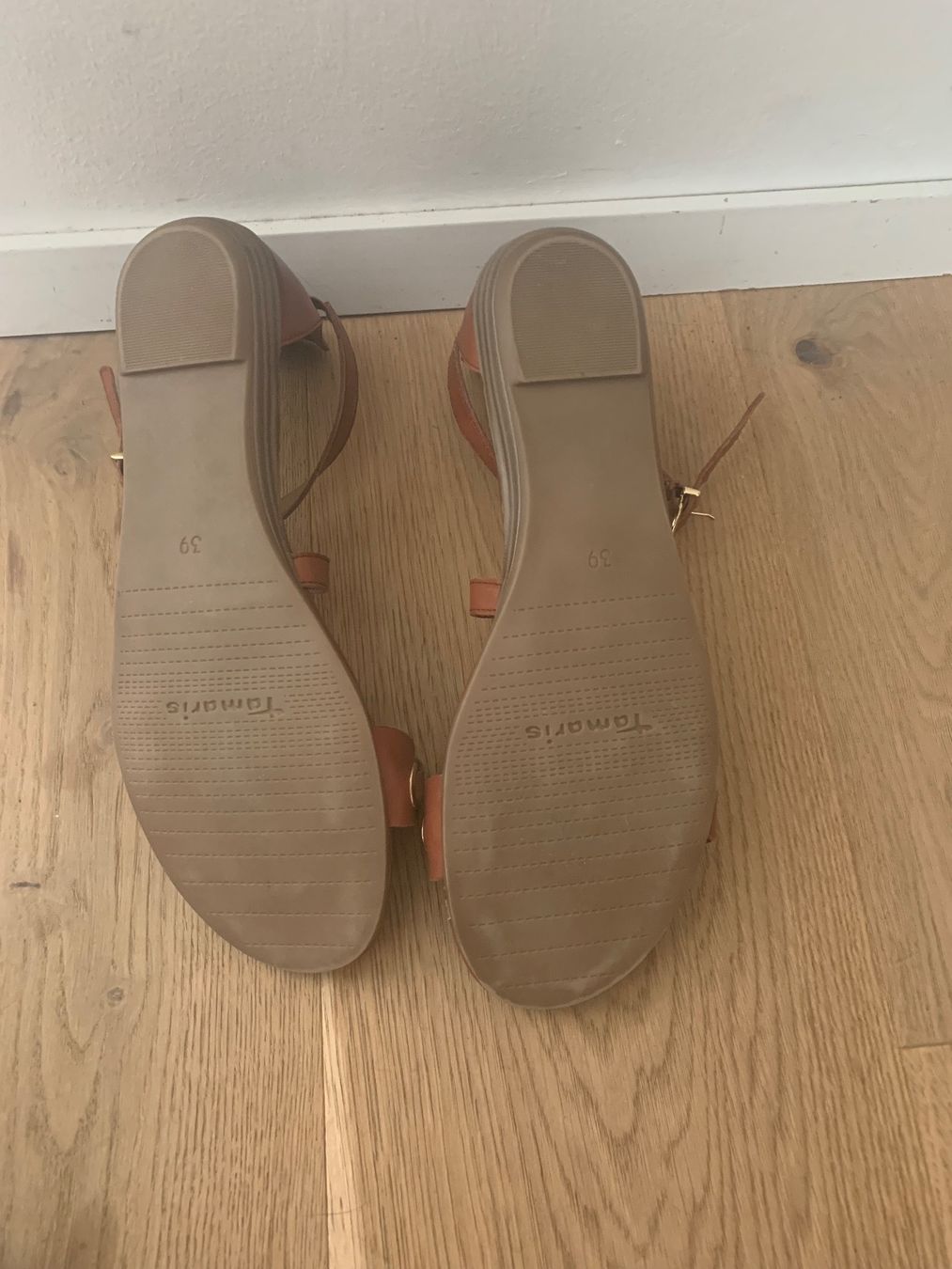 Tamaris Scarpe da donna: Sandalen – Usato da Wädenswil venduto da Mazso 3