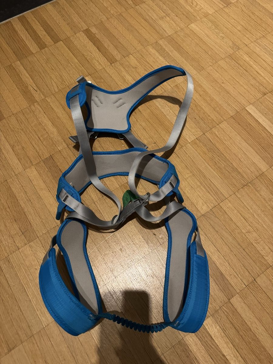 Petzl Attrezzatura da arrampicata: Petzl Kinderklettergurt – Usato da Zuerich venduto da mis_88v2