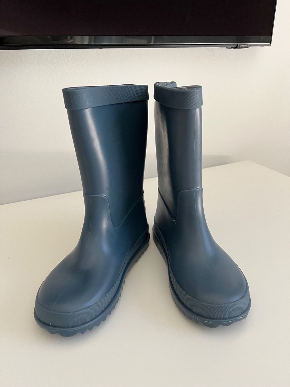 Next Scarpe per ragazzi: Next Gummi Stiefel Gr.30.5 – Nuovo e nell'imballaggio originale da Meilen venduto da Exclusive00 1