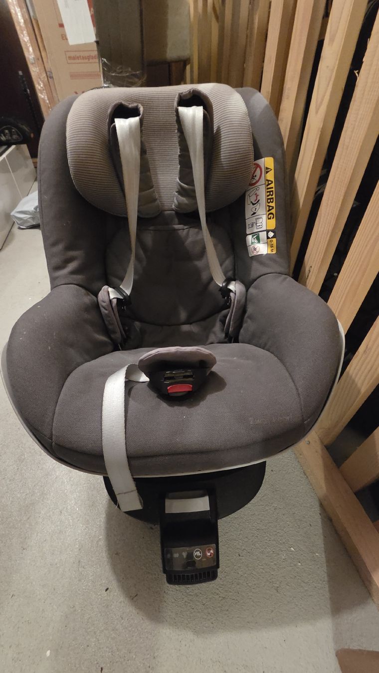 Maxi-Cosi Seggiolini per auto: Kinderautositz – Usato da Ettiswil venduto da Ancsusz8 1
