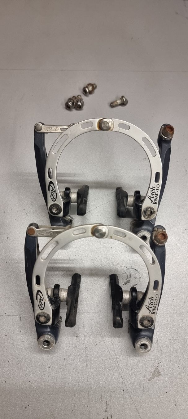 Avid Pezzi di ricambio: Avid Rival 40 V-Brake - Versand möglich  – Usato da Seon venduto da Stibinio
