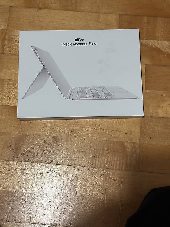 Tablet PC: Apple Magic Keyboard Ipad 10 Gen – Usato da Roggwil TG venduto da Genius99