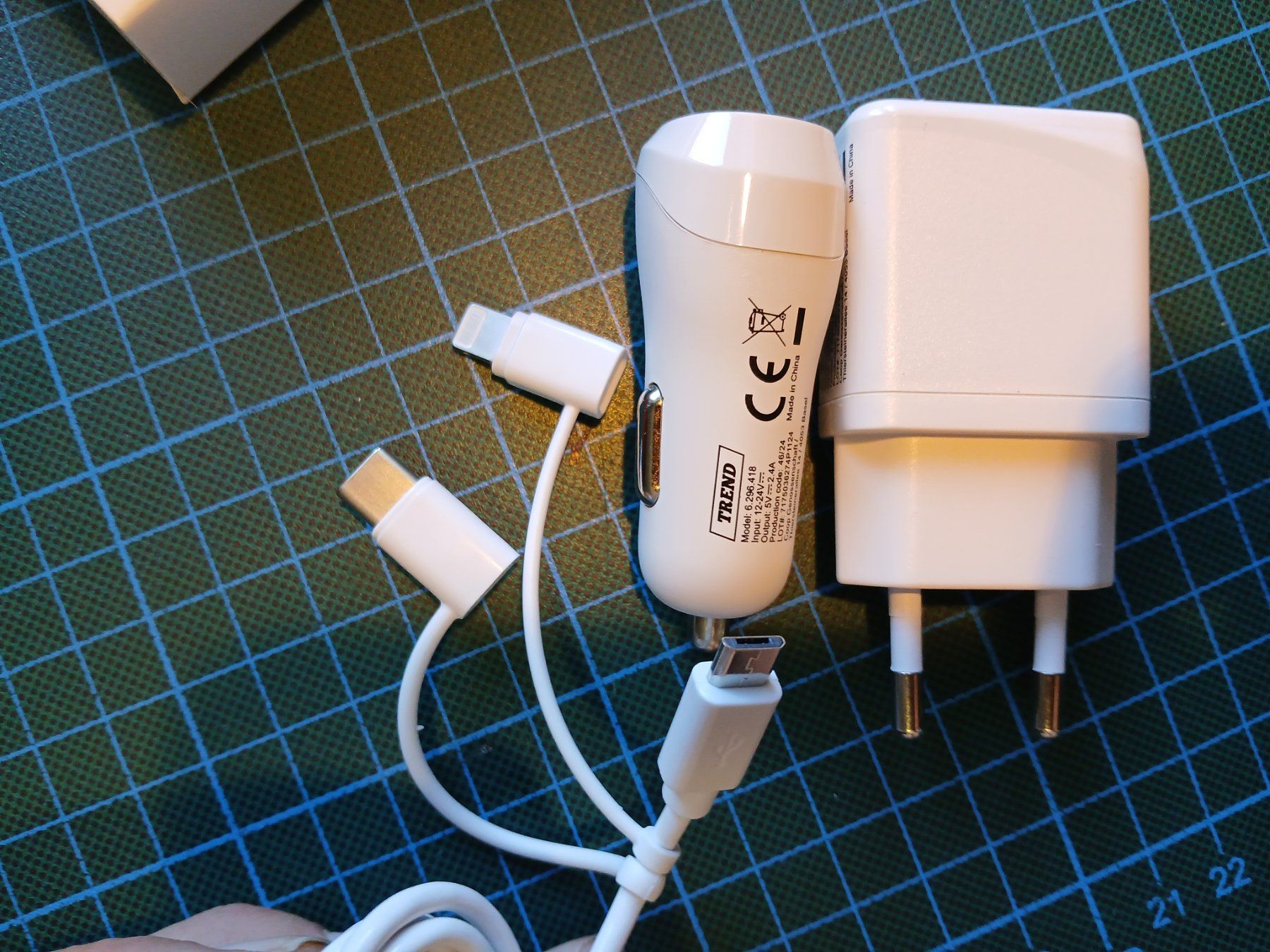 Caricabatterie: Ladegerät Set USB-C Lightning Universal, Neu & OVP! – Nuovo e nell'imballaggio originale da Derendingen venduto da Gaston.J 6