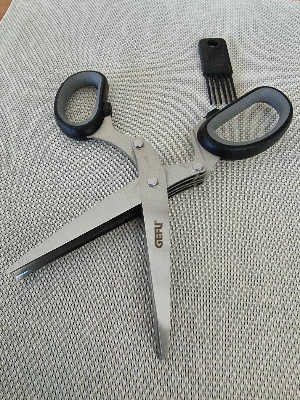 Elettrodomestici da cucina: GEFU Kräuterschere Cutare – Usato da Zumikon venduto da chv_w96q 2