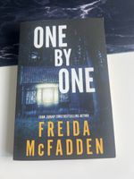 Buch "One by One" von Freida McFadden