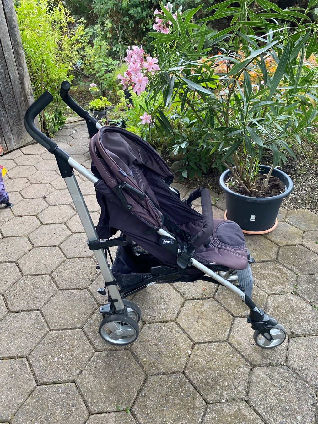 Chicco Carrozzine: Kinderwagen Chicco Lite Way inkl. Regenschutz – Usato da Bolligen venduto da Picasso79 1