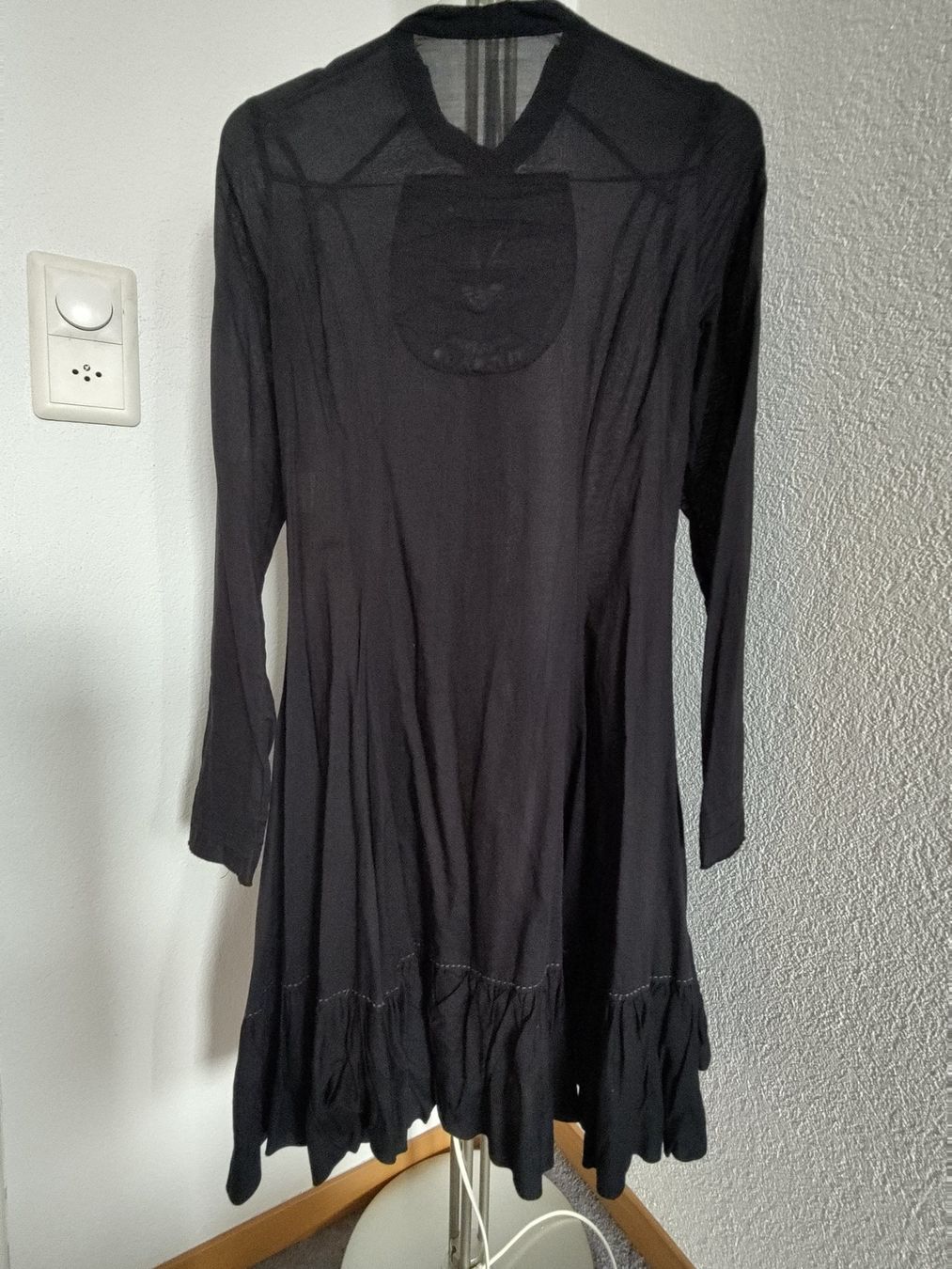 Girbaud Vestiti: Marithè & Francois Girbaud Kleid mit Volant schwarz Gr. XS – Usato da Arbon venduto da Franca1979 4
