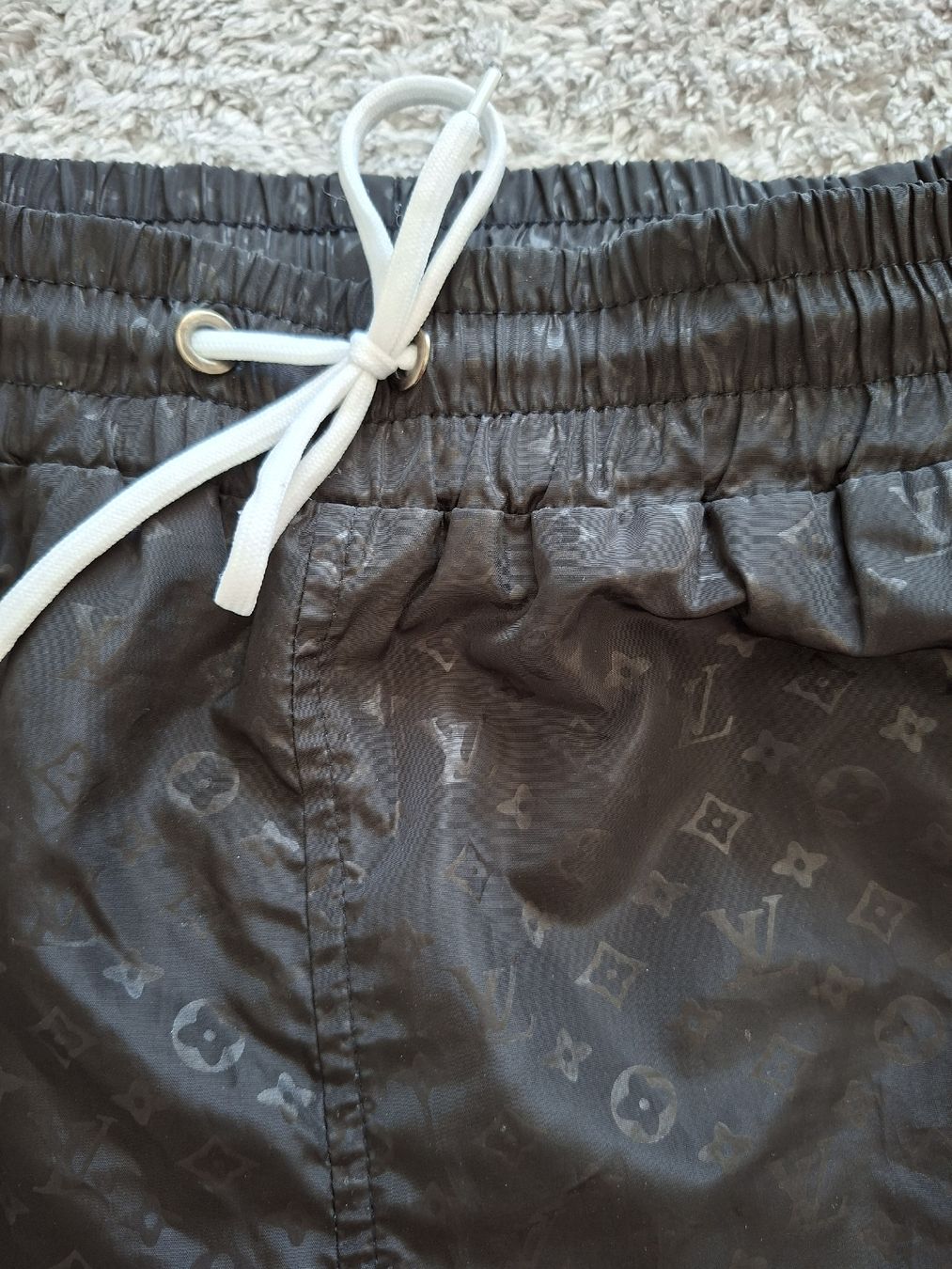 Hosen: Shorts noir taille L  – Gebraucht aus Renens VD von ser_j2fn 4