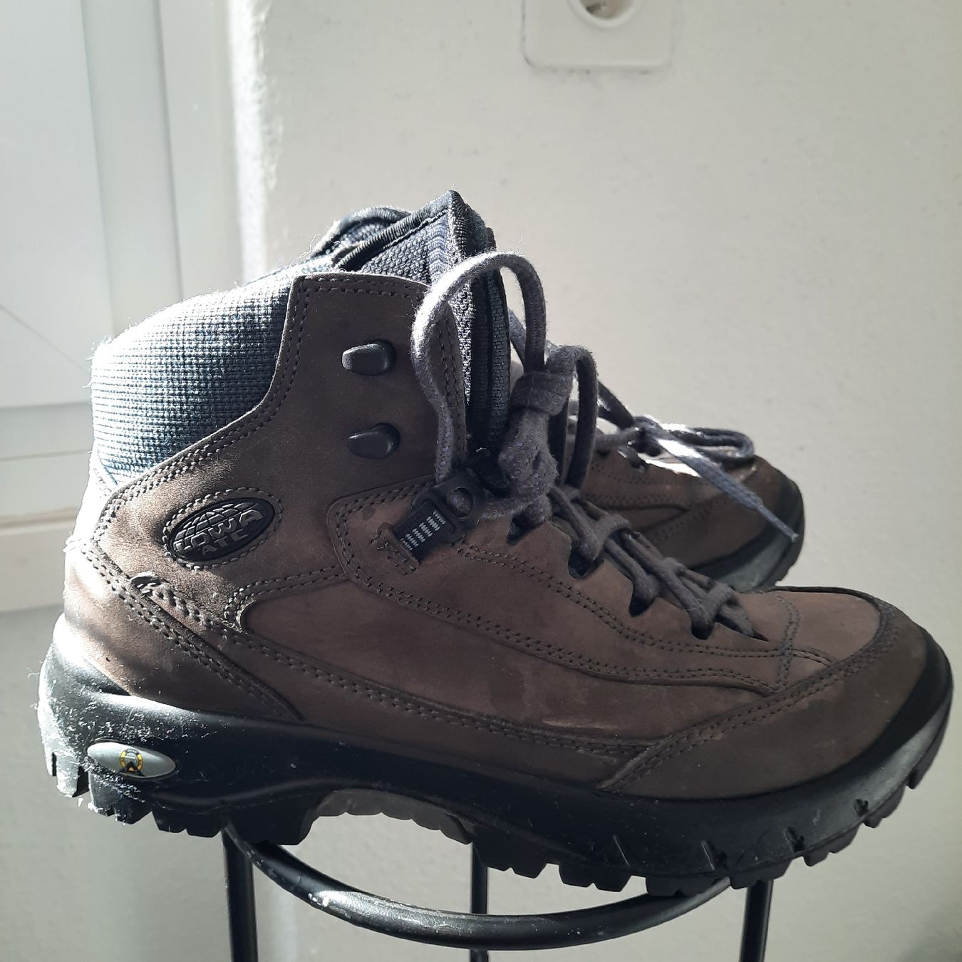 Lowa Scarpe da uomo: LOWA WANDERSCHUHE, GR. 37,5 – Usato da Hinwil venduto da Wuschi40 6